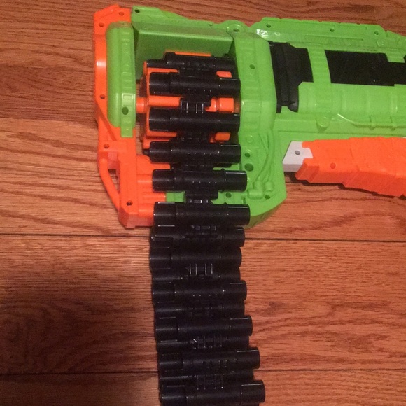 Nerf Zombie Ripchain - Picture 3 of 6